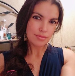 Meet your Posher, Roxy